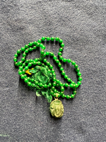 Green Jade Mala with Ganesha (108 Beads on Knotted Thread) – 6MM